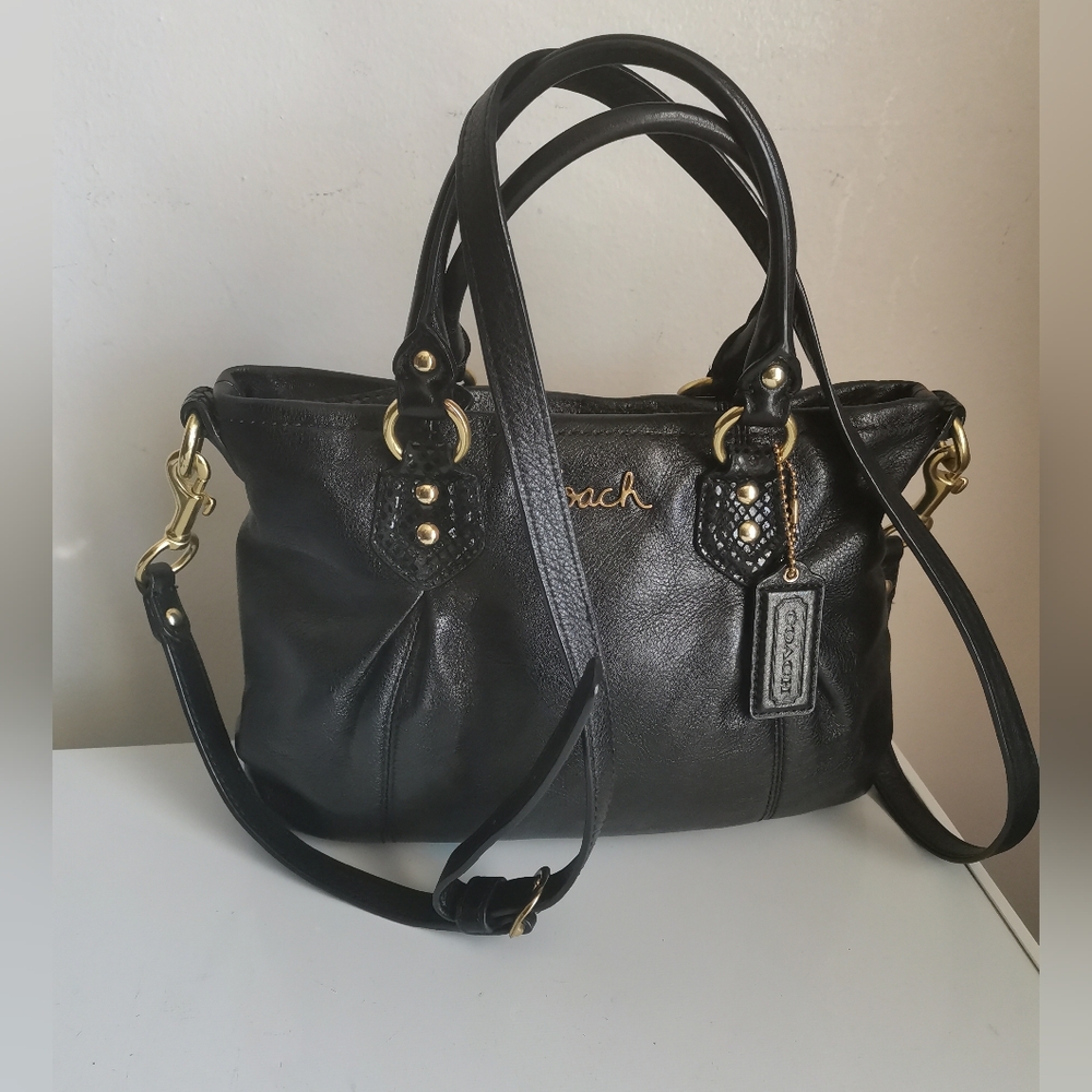 Coach  Ashley  Crossbody/ Handbag